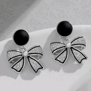 #130. Rhinestone Bow Drop Earrings